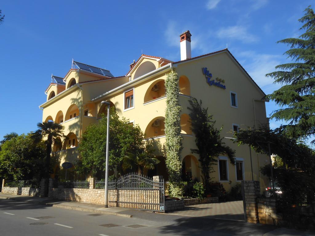 Villa Kristina 로비니 외부 사진