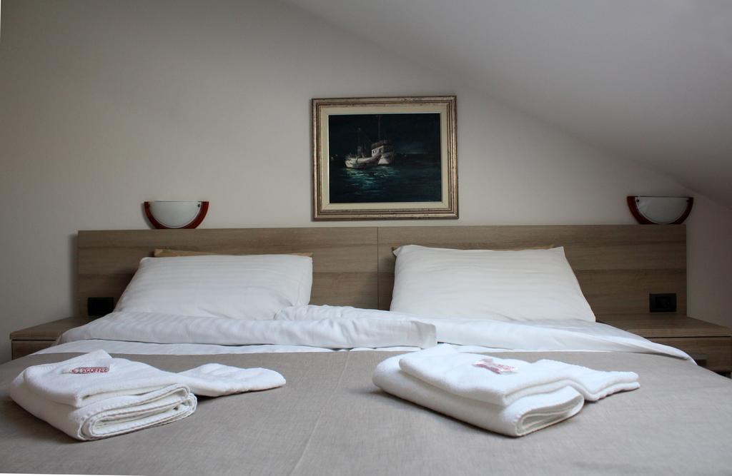 Villa Kristina 로비니 외부 사진